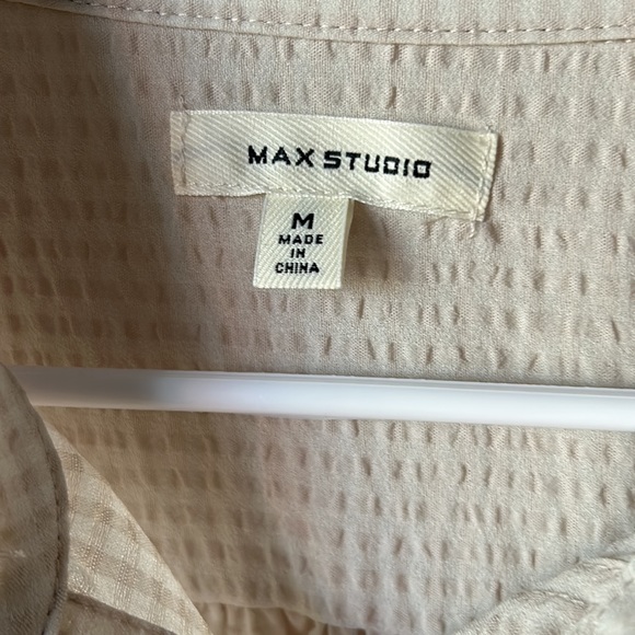 Max Studio grid flutter sleeve blouse - Picture 4 of 8